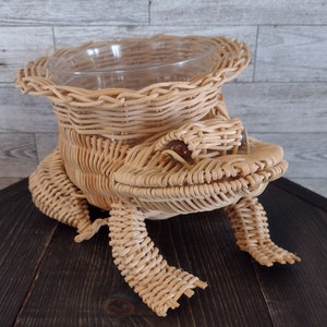 Frog wicker storage discount