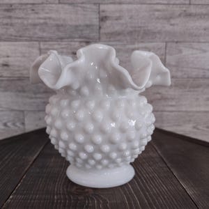 Vintage Mid Century Fenton Hobnail Milk Glass Vase With Rippled Rim/Vintage Collectible Fenton Milk Glass Vase/Vintage Home Décor