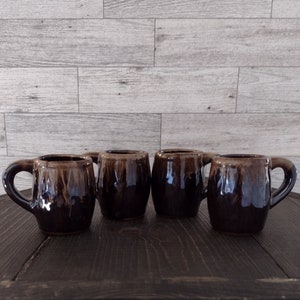 Vintage Small Stoneware Brown Drip Glaze Mugs Japan/Vintage Drip Glaze Saki Mugs Japan/Vintage Small Mugs/Vintage Collectible Barware