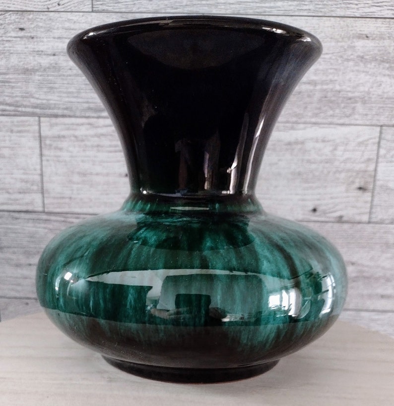 Vintage Blue Mountain Pottery Vase/vintage Green and Black Etsy
