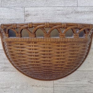 Vintage 1978 Homco Plastic Brown Woven Wicker Basket Wall Pocket Décor/Vintage Faux Rattan Basket Wall Pocket/Vintage Bohemian Wall Décor