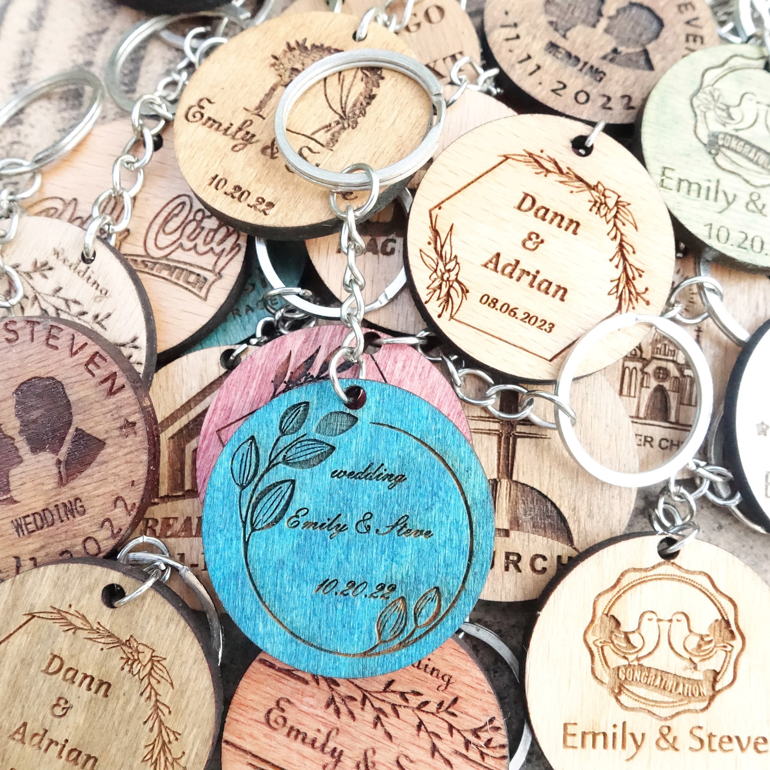 100 Piece Wedding Keychain Favors Personalized Keychain Etsy