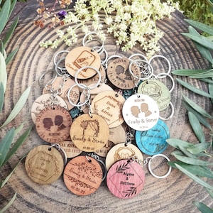 Personalized Wedding Keyrings - Bulk Cheap Ornaments - Wooden Wedding Keychains - Hanger Gifts