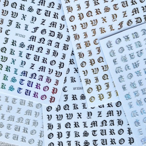 Adesivos de unha com letras em inglês antigo, decalques de unha autoadesivos, design de unha com letras maiúsculas e fonte gótica em relevo