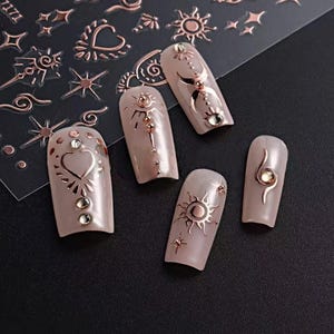 Glänzende Goldmond und Sternaufkleber, Hologramm-Kreuz-Sterndesign, Herzform-Nagel-Glamour-Kunst-Aufkleber, selbstklebend