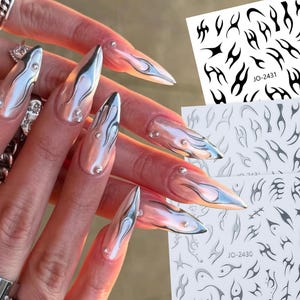 Adesivi per unghie con fiamme Y2K, decalcomanie cromate in nero/bianco/oro/argento, design per nail art metallizzato audace, estetica punk goth