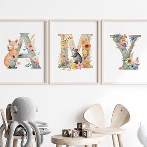 Alfabeto infantil: impresiones con el alfabeto de flores de Woodland Friend para guardería, póster con 26 letras imprimibles, póster con el alfabeto adicional: pósteres de amigos lindos, recursos escolares