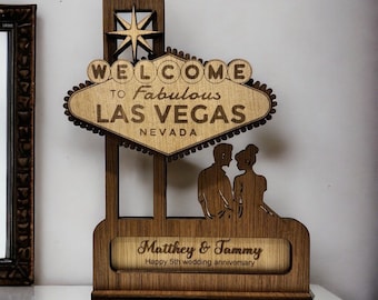 Tarjeta de aniversario de bodas de madera en Las Vegas para el quinto aniversario. Regalos personalizados para esposos y esposas. Regalo de madera para parejas.