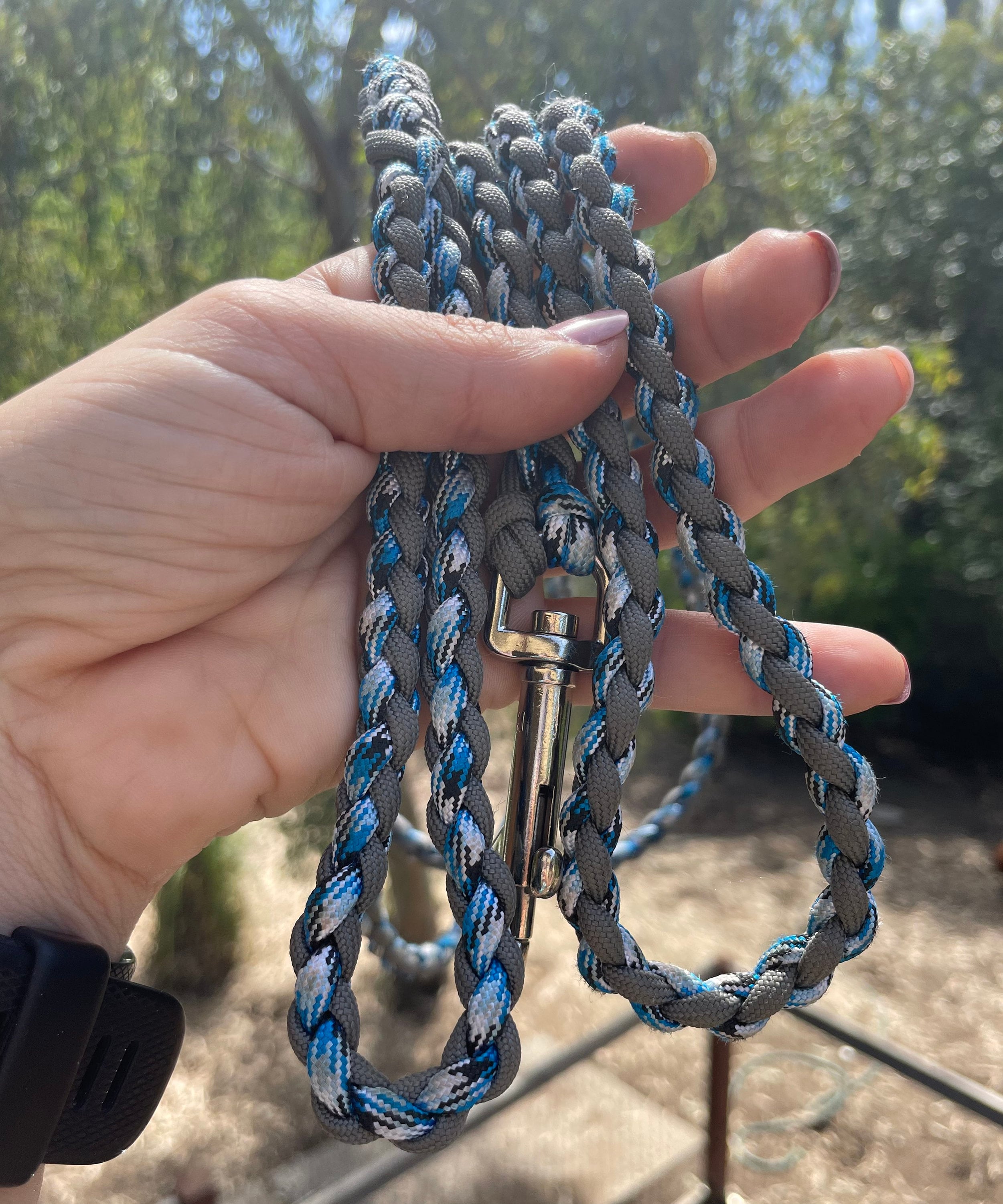 Paracord Dog Leash // Sturdy Dog Leash // Heavy Duty Dog Leash