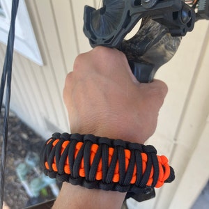 Bow Wrist Sling // Paracord Wrist Sling // Bow Hunting Gift // Wrist Sling Paracord // Bow Hunting Sling // Bow Sling