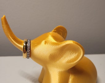 Elephant ring holder