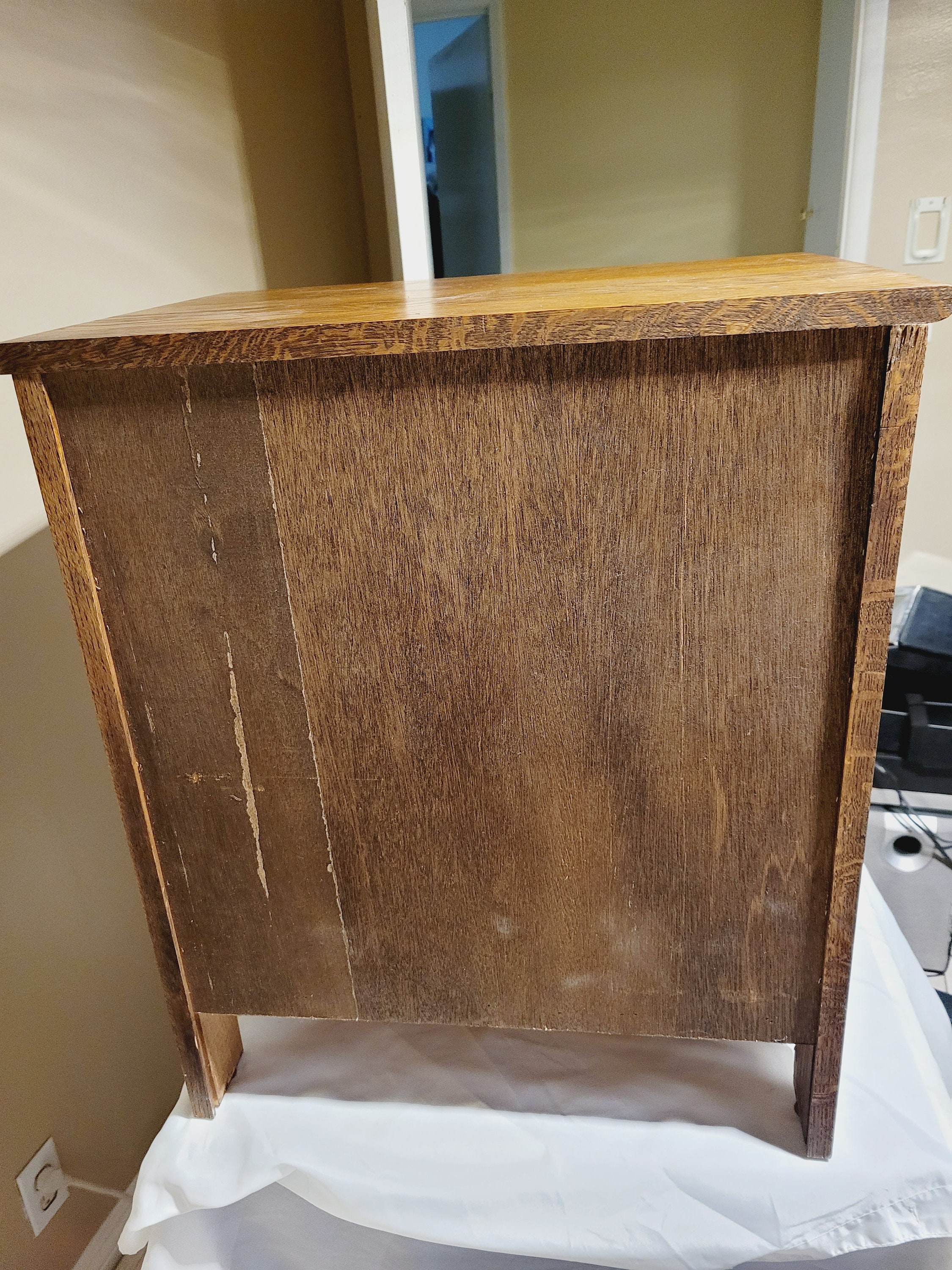 Rich Mahogany White Clad Ice Box End Table Simmons Hardware Etsy