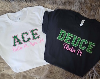 Camisa de manga curta rosa e verde com número e capítulo | Glitter rosa e verde Bold A de manga curta