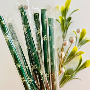 Christmas snowflake 9 inch reusable straws with rim stopper, eco friendly, environmentally safe, winter, green, gifts, holiday