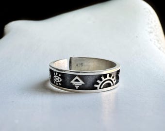 Silver Ring Men, Small Hieroglyph Design for Men Everyday Ring, Engraved Ring, Men Silver Accessories, Men&#39;s Jewelry, Oxidized Jewelry