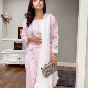 Floral Cotton Salwar Suit: Pink Chiffon Dupatta, Hand-Cut Dana Work