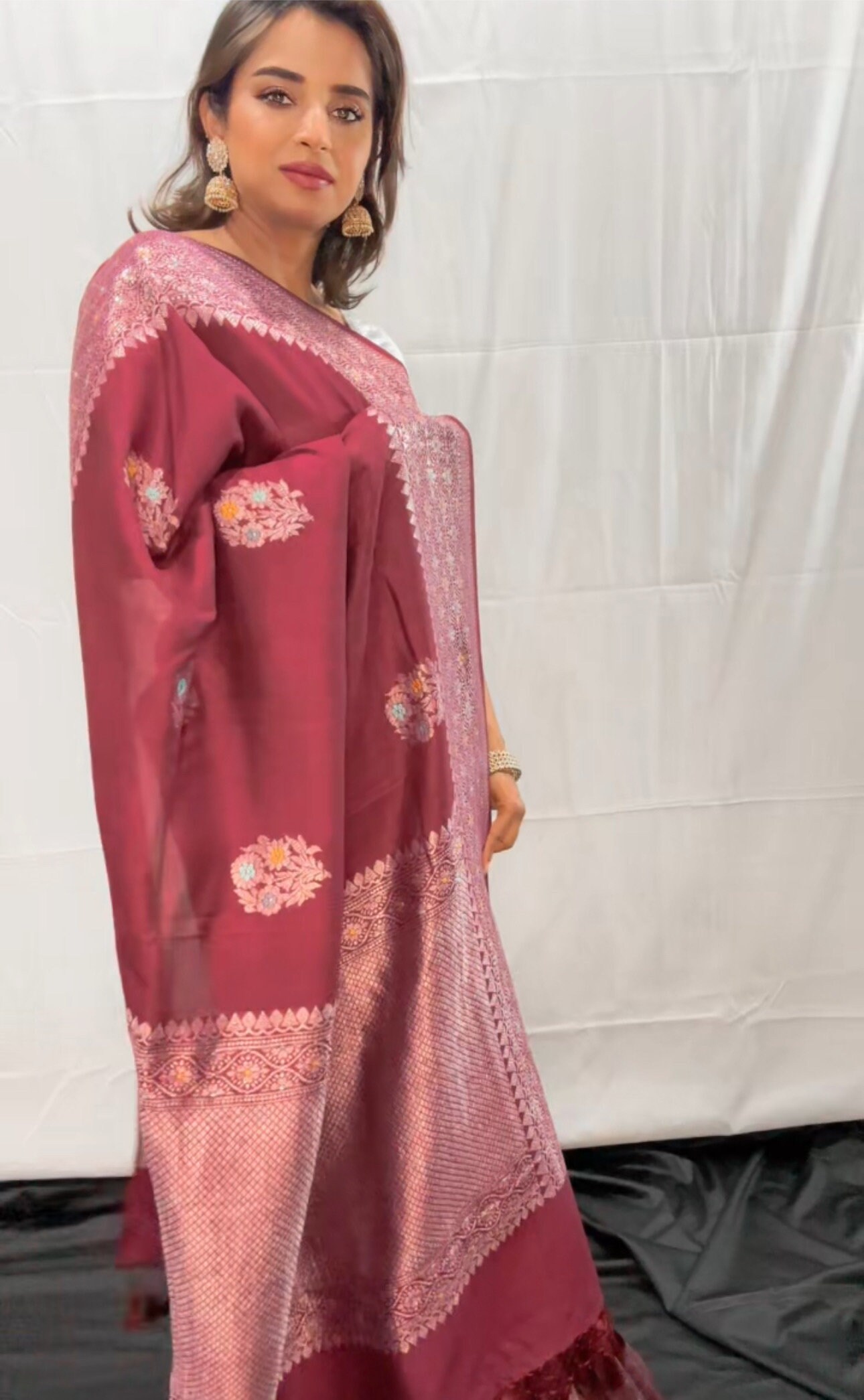 Ivory Tussar Georgette Pure Banarasi Saree with Gold Zari Floral Meenakari