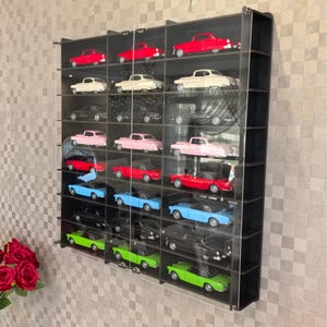 1/32 Scale Diecast Car Display Case: Toy Car Garage Organizer