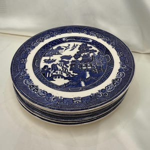 Große Beilagen- / kleine Entree-Teller von Willow Johnson Brothers. Hergestellt in England. 6 vorhanden