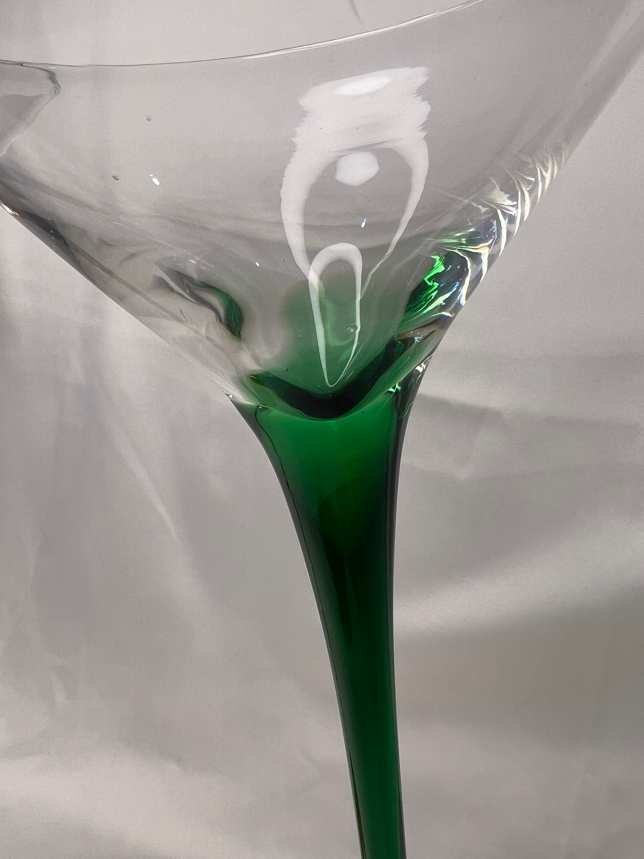 VERRE A MARTINI 29CL PIED VERT TRITAN