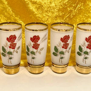 Rare Fine. Vintage Floral Drinking Glasses, set of 4.