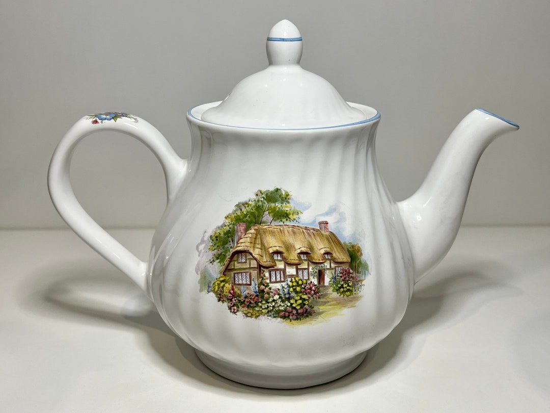 Arthur Wood & Son Staffordshire, England Est 1884 6293. 6 Cup Capacity