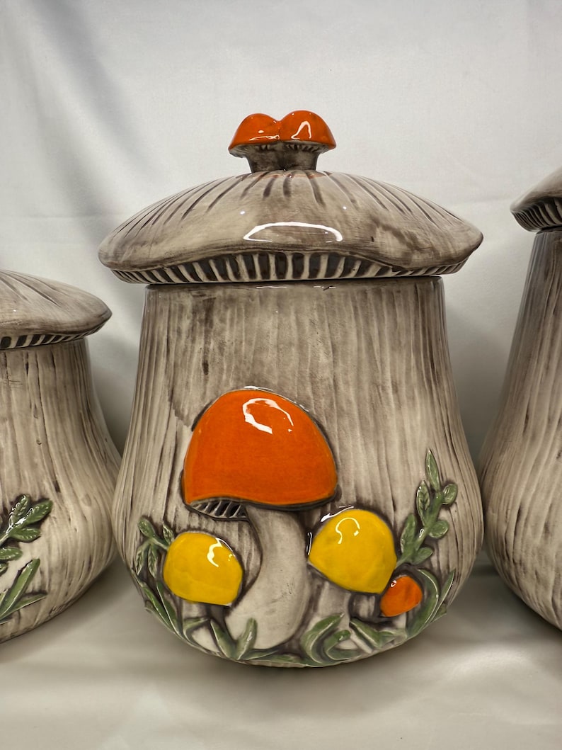 Vintage Mushroom Canister Setnull