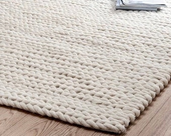 Hand Knitted Chunky Wool Area Rug, Ivory/Off White Rug