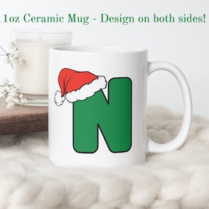 Caneca com letra 'N' de Natal, caneca com a primeira inicial, caneca com letra, caneca de café com monograma, caneca com chapéu de Papai Noel, presentes abaixo de 30, caneca de presente de Natal especializada