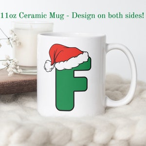 Caneca com letra 'F' de Natal, caneca com a primeira inicial, caneca com letra, caneca de café com monograma, caneca com chapéu de Papai Noel, presentes abaixo de 30, caneca de presente de Natal especializada