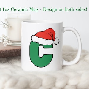 Caneca com letra 'C' de Natal, caneca com a primeira inicial, caneca com letra, caneca de café com monograma, caneca com chapéu de Papai Noel, presentes abaixo de 30, caneca de presente de Natal especializada