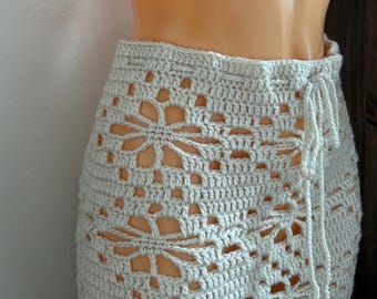 Jupe fleurie crème au crochet