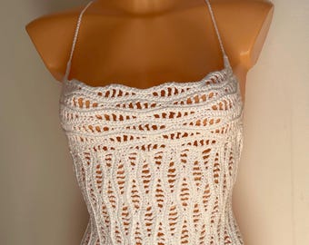 Haut d'été détaillé en crochet