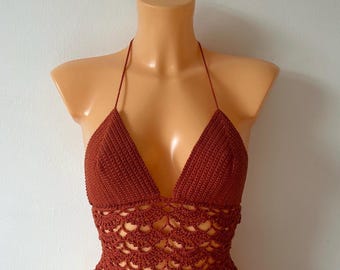 Haut dos nu bohème orange brûlé au crochet