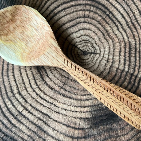 Hand Carved Wooden Spice & Seasoning Teaspoon - Oak Wood/5" long/Pepper/Sugar/Salt/Spices Handmade Scoop/Cooking/Baking/Herringbone Pattern
