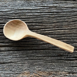 Hand Carved Wooden Eating Spoon - Maple - Multi Tone