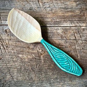 Hand Carved Wooden Pocket Spoon/- Maple Wood/6.25&quot; Long/Handmade Spoon/Wood Grain/Unique Gift/Organic Shape/Sustainable/Non-toxic