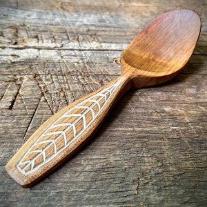 Hand Carved Wooden Pocket Spoon/- Maple Wood/6.25&quot; Long/Handmade Spoon/Wood Grain/Unique Gift/Feather/Geometric Design/Sustainable/Non-toxic