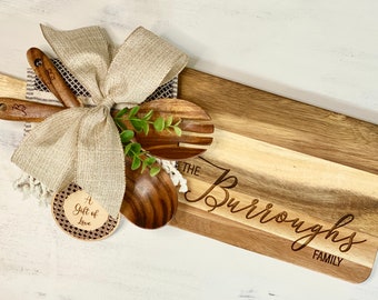 Family Name Gift Set, Personalized Cutting Board - Wedding Gift, Housewarming Gift, Anniversary Gift