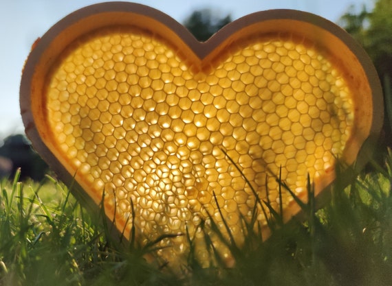 HAMADA GOJI BEE HONEY HONEYCOMB 浜田剛爾 Bonhams : SHOJI HAMADA (JAPANESE, 1894-1978) Large curved