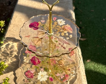3 Tier Resin Dessert Stand with Pressed Flowers | Handmade Cake Stand | Floral Cupcake Stand | Jewelry Display | Wedding Decor