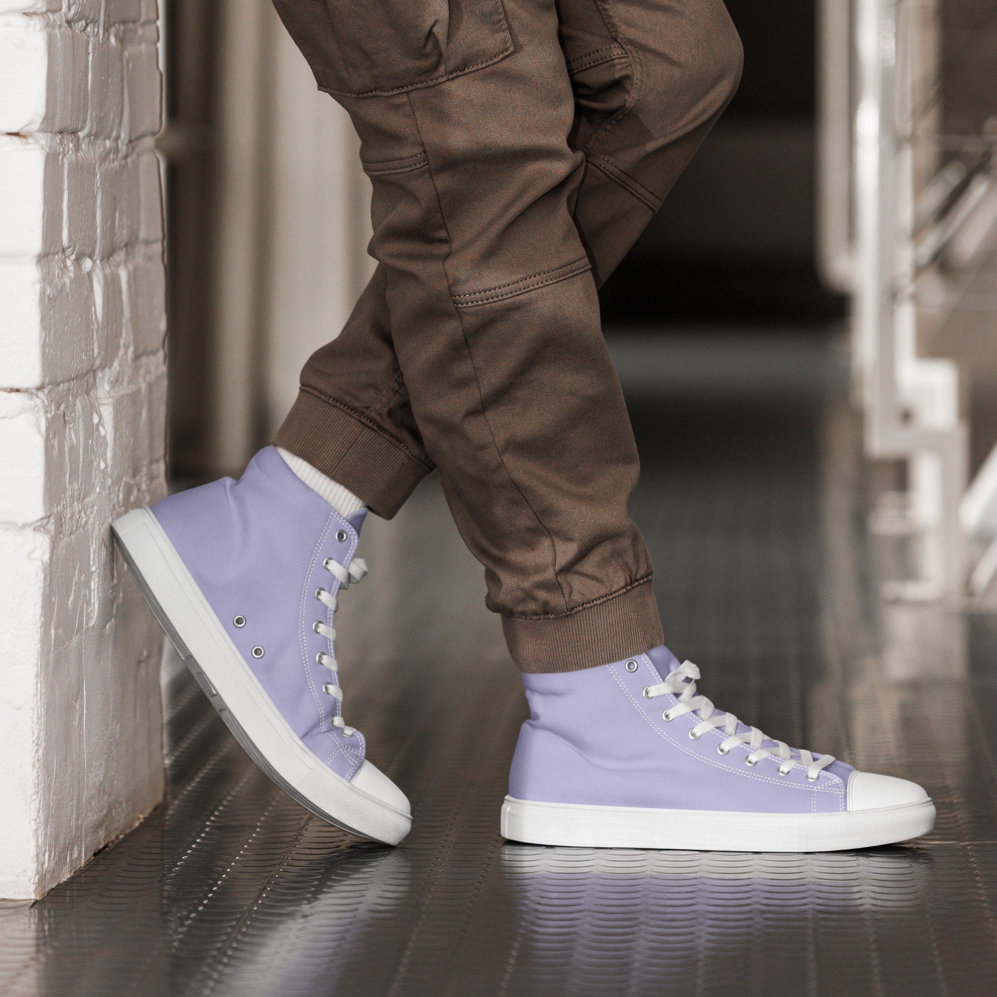 Stylish Gray and Purple High-Top Sneakers Solid Royal Purple Printed Men main image 3