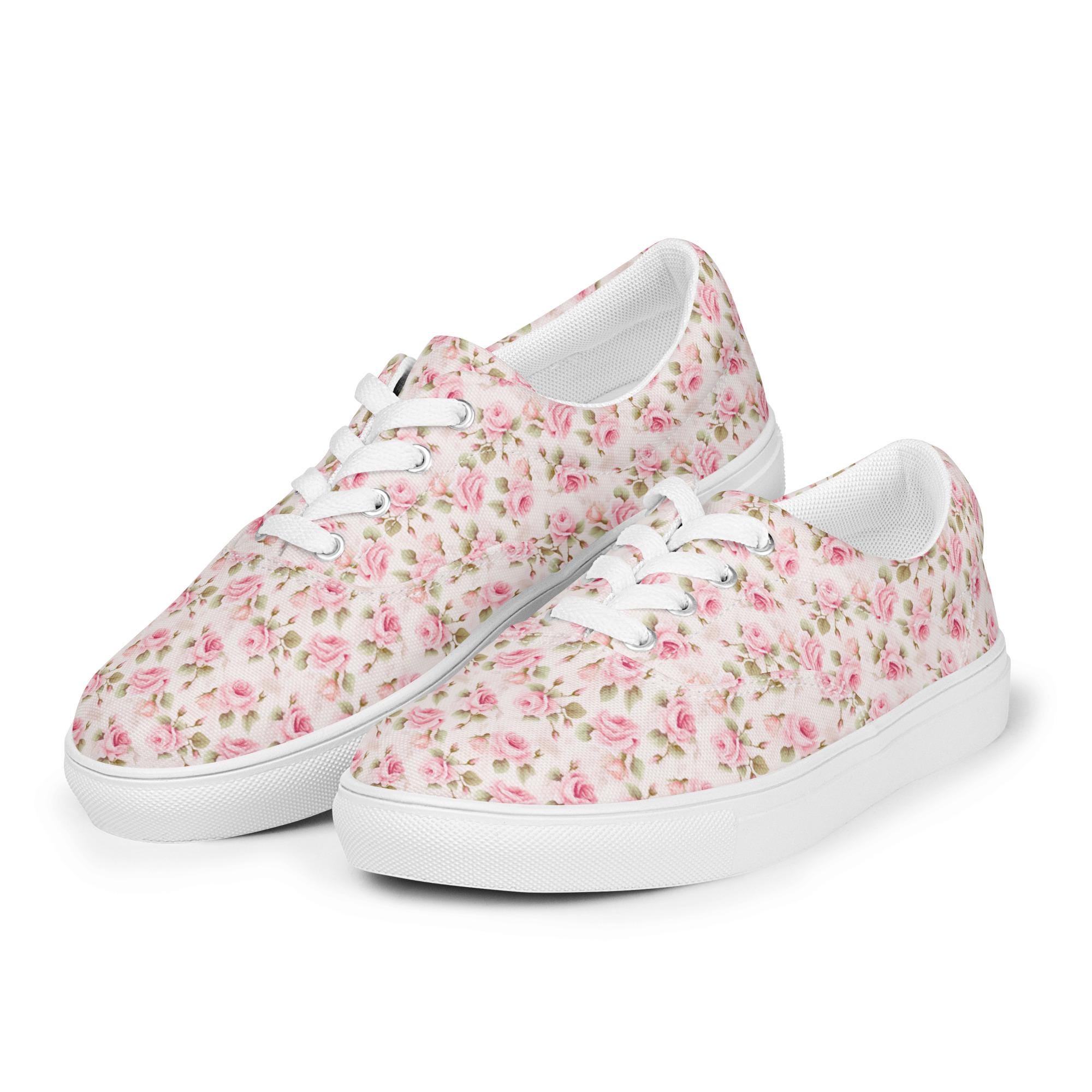 Pastel Pink roses Printed Men's Canvas Shoes, Low Top Lace-Up Comfy Shoes, Designer Aesthetic Slip-On Shoes, Men's Fashion, Gift for Him