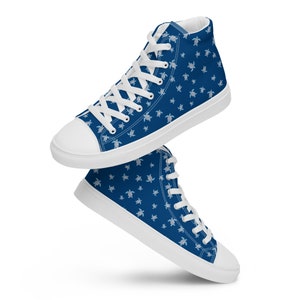 Sea Turtles Printed Canvas Shoes, Lace Up High Top Men&#39;s Sneakers, Nautical Ocean Fashion Sneakers, Marine Life Sneakers, Turtle Lover Gift