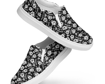 Hawaiian Flowers Printed Men's Canvas Shoes, Low-Top Comfy Botanical Shoes, Designer Aesthetic Slip-On Shoes, Men's Fashion, Gift for Him