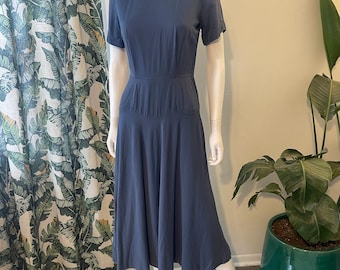 Vintage 1940s 50s Slate Blue Pima Cotton Day Dress | Scalloped Waist & Peter Pan Collar
