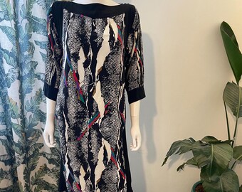 Vintage 80s 90s Argenti 100% Silk Abstract Print Shift Dress with Pockets Relaxed Fit Size 6
