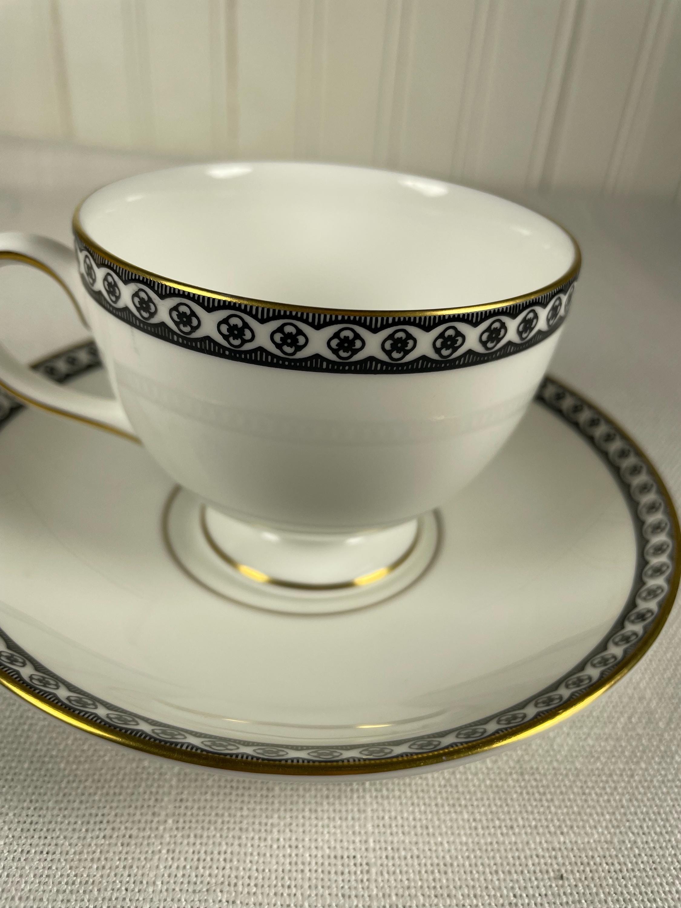 食器  ULANDER MADE IN ENGLAND Vintage Wedgwood Black Ulander Cup and Saucer Set - Intricate