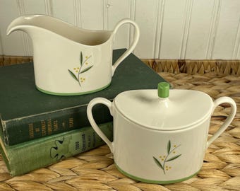 Vintage 50-tals Franciskansk porslin Westwood gräddkanna och sockerskål med täckning Mid Century Modern Kalifornien keramik grönt mimosabladmönster