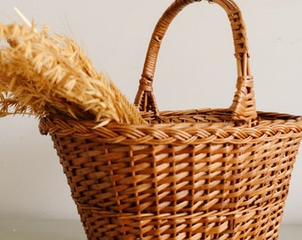 Vintage Wicker French Basket, Woven Rattan Gift Baskets, Farmhouse Harvest Storage